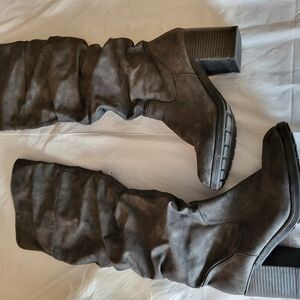 Women's Gray Knee-High Boots